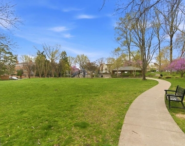6806 Melrose Drive - Photo Thumbnail 47