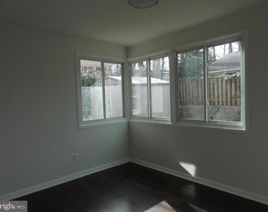 7029 Woodley Lane - Photo Thumbnail 24