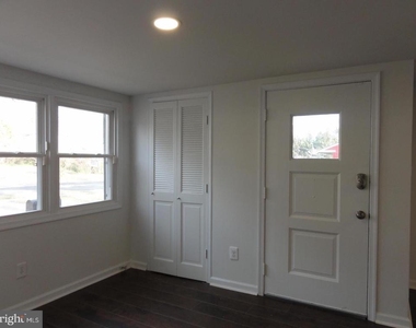 7029 Woodley Lane - Photo Thumbnail 11