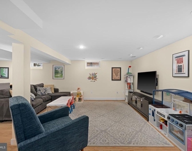 2929 Stuart Drive - Photo Thumbnail 18