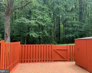 2125 Preston Square Court - Photo Thumbnail 16