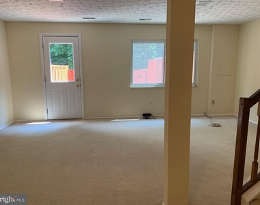 2125 Preston Square Court - Photo Thumbnail 15