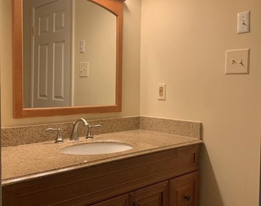2125 Preston Square Court - Photo Thumbnail 10
