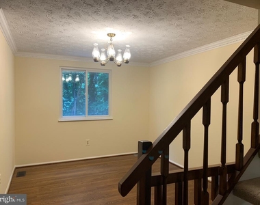 2125 Preston Square Court - Photo Thumbnail 5