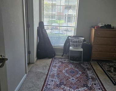 12152 Penderview Terrace - Photo Thumbnail 7