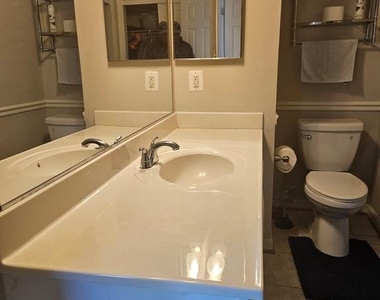 12152 Penderview Terrace - Photo Thumbnail 10