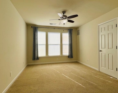 9430 Canonbury Square - Photo Thumbnail 9