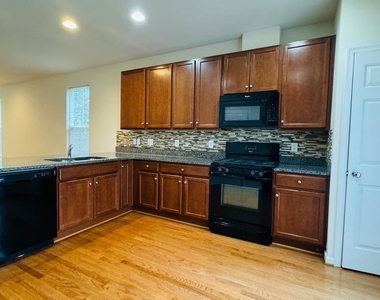 9430 Canonbury Square - Photo Thumbnail 6