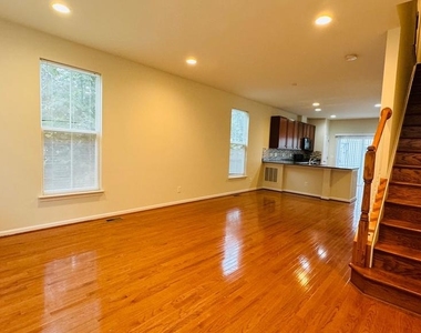 9430 Canonbury Square - Photo Thumbnail 3