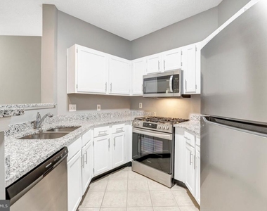 4413 Fair Stone Drive - Photo Thumbnail 2
