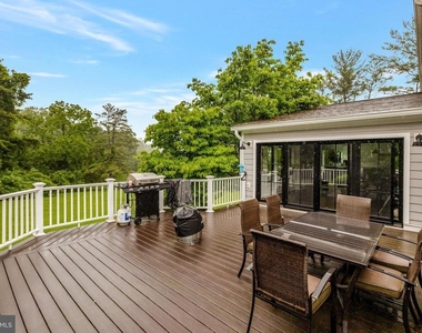 10904 Belgravia Court - Photo Thumbnail 19