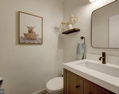 10904 Belgravia Court - Photo Thumbnail 21