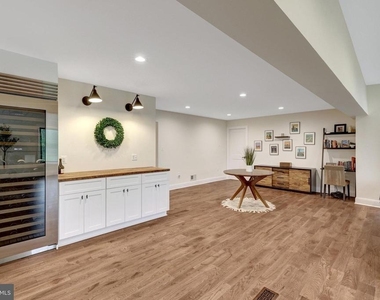 10904 Belgravia Court - Photo Thumbnail 13