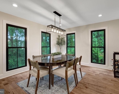 10904 Belgravia Court - Photo Thumbnail 5