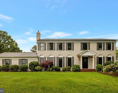 10904 Belgravia Court - Photo Thumbnail 2