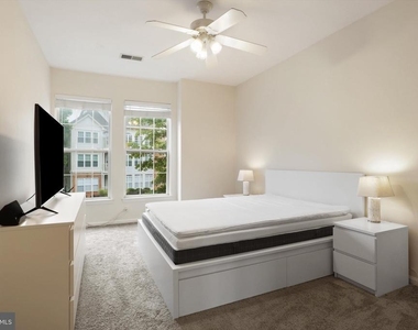 6613 Netties Lane - Photo Thumbnail 14