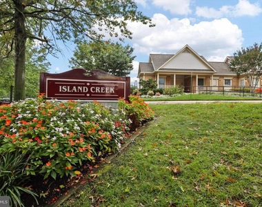 6613 Netties Lane - Photo Thumbnail 19