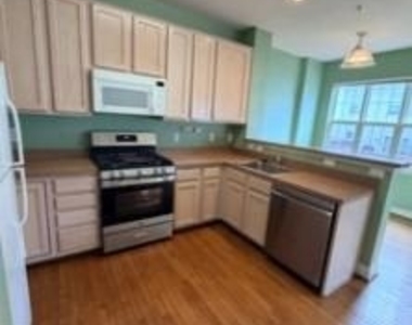 2158 Capstone Circle - Photo Thumbnail 10