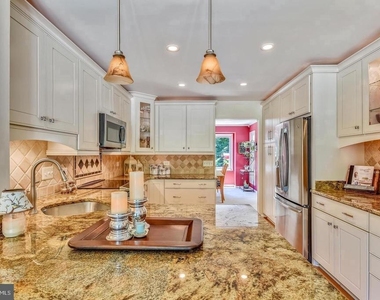 11627 Chapel Cross Way - Photo Thumbnail 6