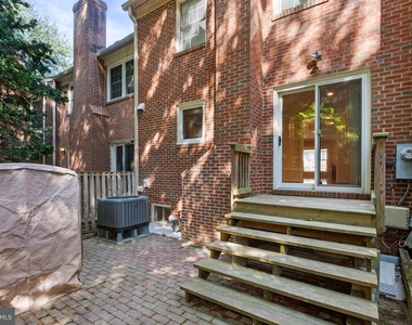 6860 Williamsburg Pond Court - Photo Thumbnail 42