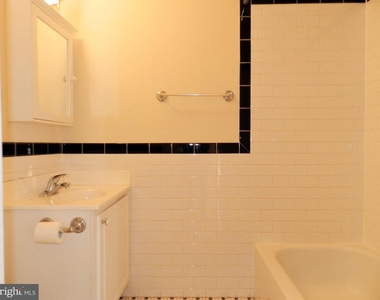 1805 William Street - Photo Thumbnail 10