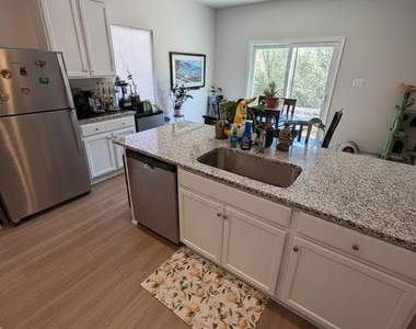17111 J Shelby Guss Way - Photo Thumbnail 7