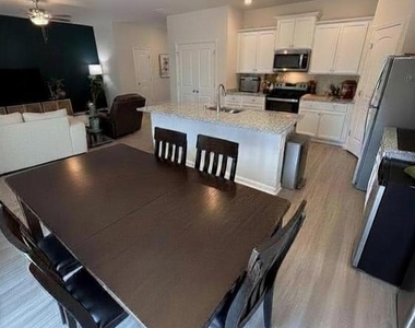 17111 J Shelby Guss Way - Photo Thumbnail 5