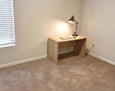 17111 J Shelby Guss Way - Photo Thumbnail 15