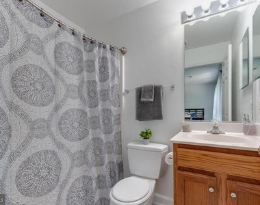 833 Gallows Court - Photo Thumbnail 11