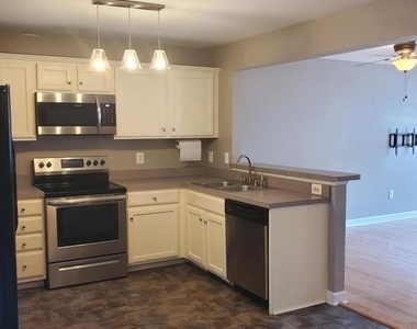 833 Gallows Court - Photo Thumbnail 14