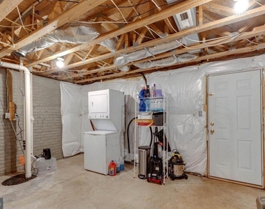 833 Gallows Court - Photo Thumbnail 14