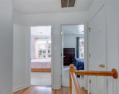833 Gallows Court - Photo Thumbnail 8