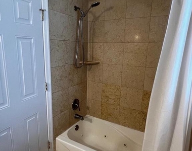 1219 Oronoco Street - Photo Thumbnail 17