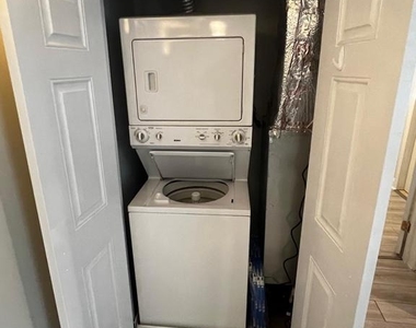 1219 Oronoco Street - Photo Thumbnail 10