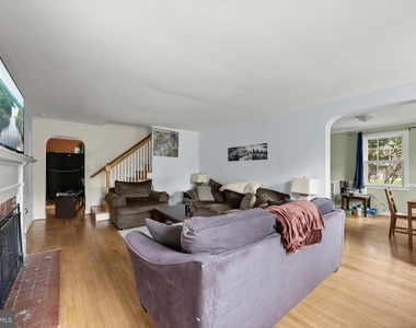 4812 7th Street N - Photo Thumbnail 1