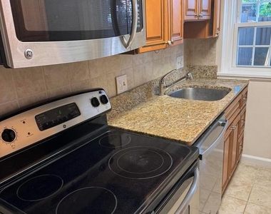 4715 29th Street S - Photo Thumbnail 6