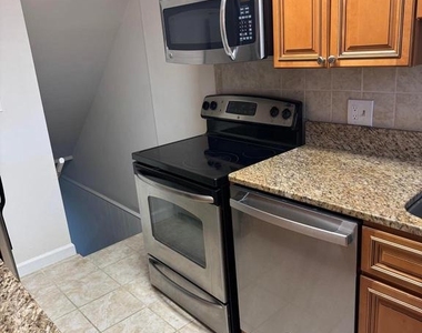 4715 29th Street S - Photo Thumbnail 10