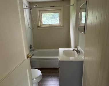 862 Iron Ridge Road - Photo Thumbnail 3
