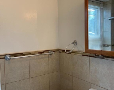 3711 Lancaster Avenue - Photo Thumbnail 14