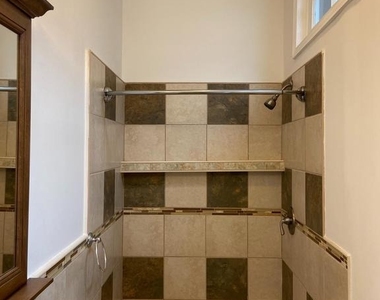 3711 Lancaster Avenue - Photo Thumbnail 13