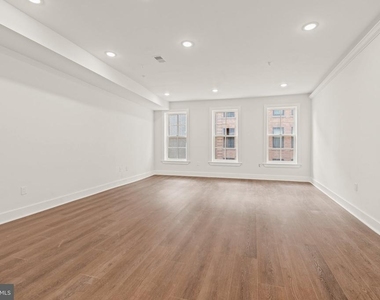 253 N 3rd Street - Photo Thumbnail 4