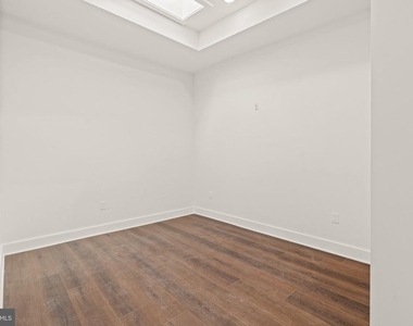 253 N 3rd Street - Photo Thumbnail 5