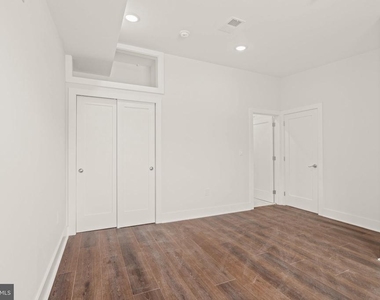 253 N 3rd Street - Photo Thumbnail 12