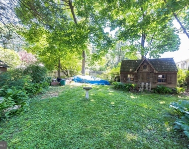 800 E Cathedral Road - Photo Thumbnail 27