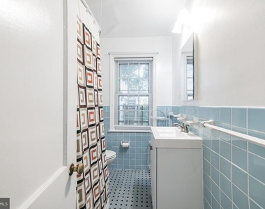 800 E Cathedral Road - Photo Thumbnail 15
