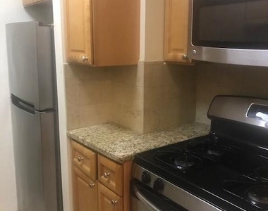 1634 Lombard Street - Photo Thumbnail 13