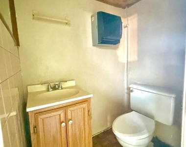 4010 N Franklin Street - Photo Thumbnail 13