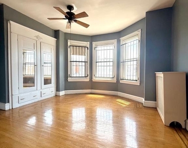 4010 N Franklin Street - Photo Thumbnail 6