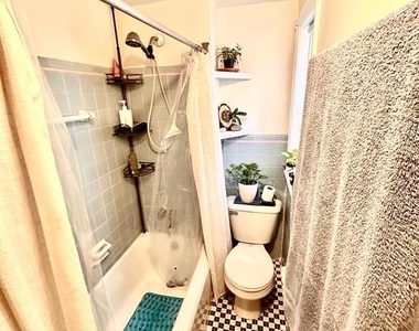 243 W Rittenhouse Street - Photo Thumbnail 7