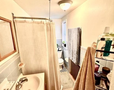 243 W Rittenhouse Street - Photo Thumbnail 6